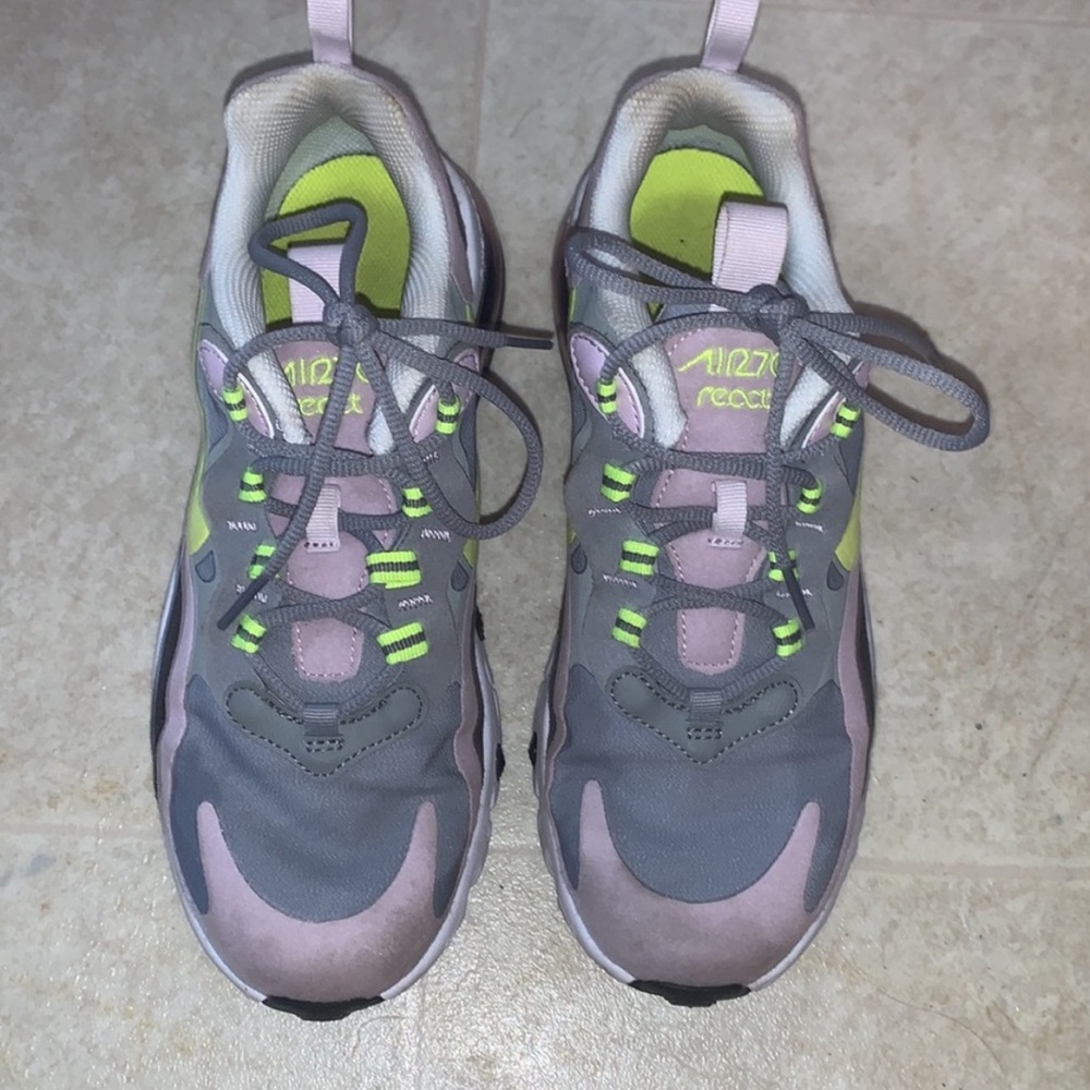 nike air70 reacts - Picture 2 of 2